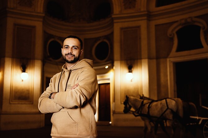 1.5 Hour Cinematic Style Portrait Photoshoot and Tour in Vienna - Mood, Styling, and the “Cinematic” Editing Look