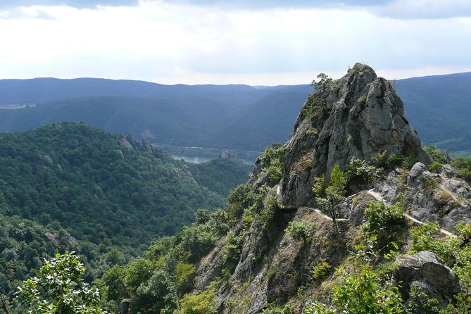 4-Hour Private Alpine Hiking Tour 'In the footsteps of king Lionheart' - Why the Wachau Above the Danube Feels Different