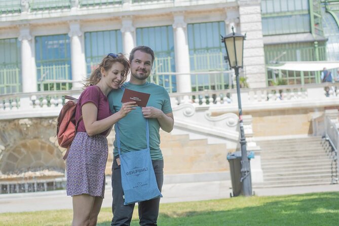 A box for a romantic walk in the city center of Vienna - Price, group size, and timing that actually work for couples
