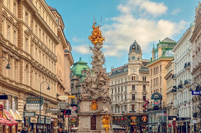 A private Historical Walking Tour in Vienna - Wiener Staatsoper: Opera as a Vienna Symbol