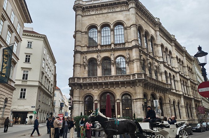 A private Historical Walking Tour in Vienna - Hotel Sacher Vienna: A Historic Landmark and the Sachertorte Story