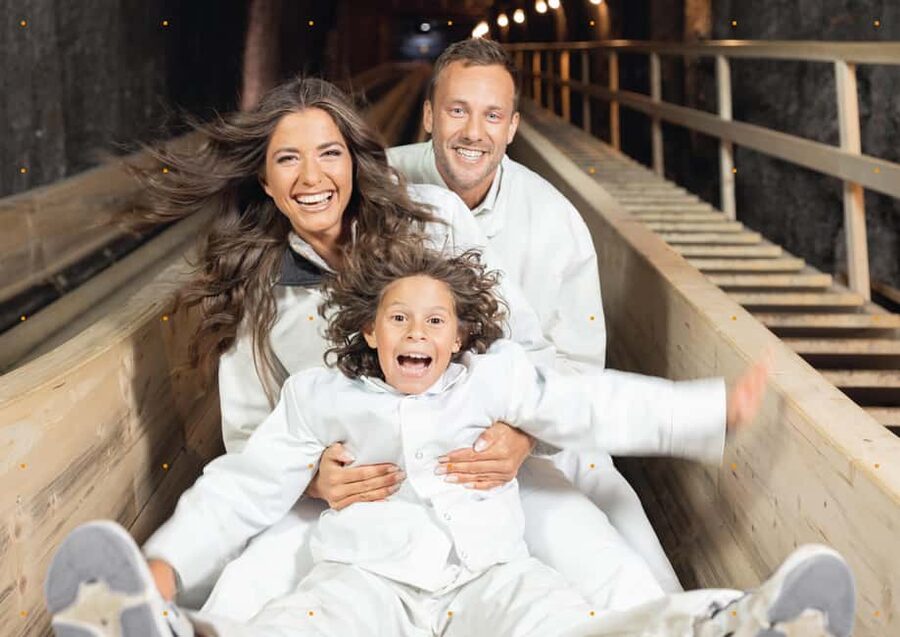 All-Inclusive Tour Salzwelten Altaussee: Shuttle & Salt Mine - Arriving at the Altaussee Salt Mine: What the 3:00 p.m. Slot Means