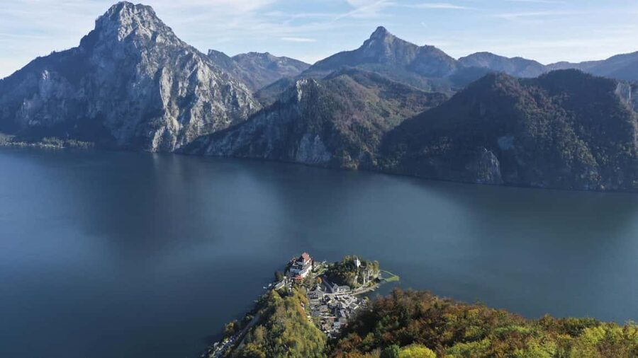 Alpine Beauty & Fairytale Towns: Hallstatt & Salzburg Tour - Mercedes Van, Max 7 People, and Pickup That Actually Helps