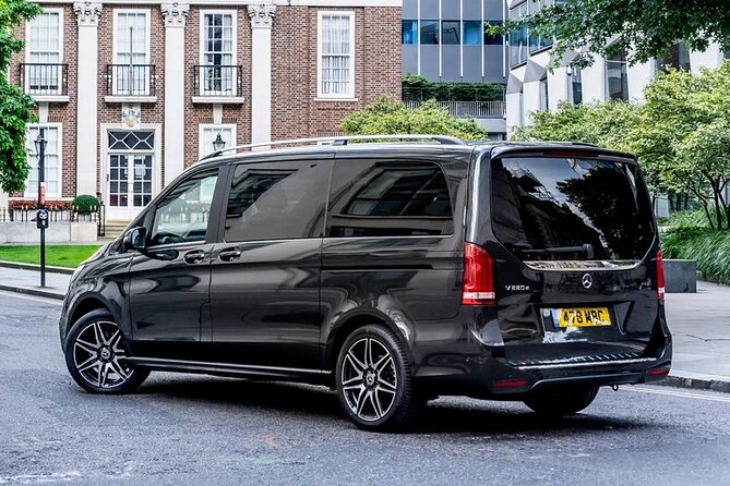 Arrival Private Transfer from Vienna Airport VIE to Vienna City by Luxury Van - Where your chauffeur waits at Vienna Airport (and how to not miss them)