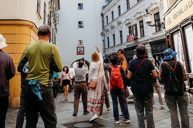 Beer Lovers’ Day Trip: Vienna to Bratislava - The coach ride from Vienna: short, timed, and not controlled by the tour
