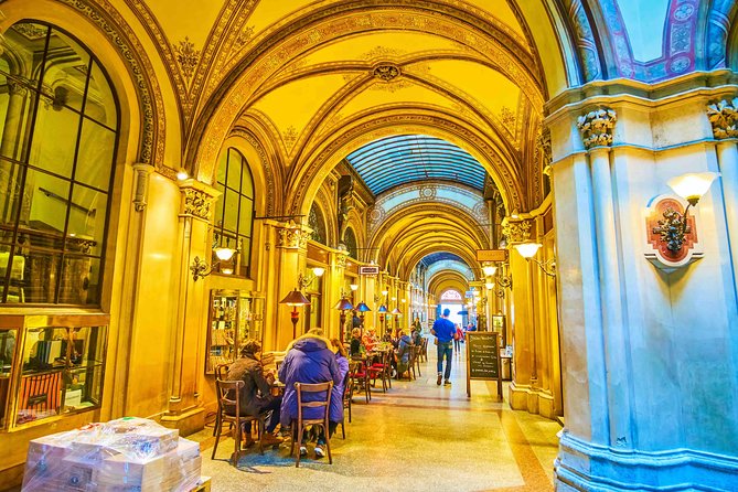 Bicycle tour - Vienna Complete - Where you meet, what time you start, and how the pacing feels