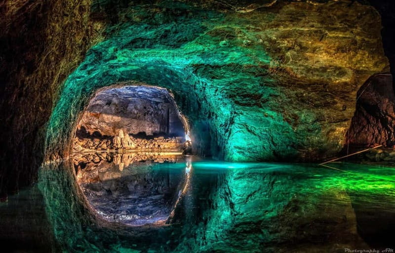 Bratislava: DayTrip: Castles around Vienna +underground lake - Timing, Pace, and the Inside vs Outside Strategy