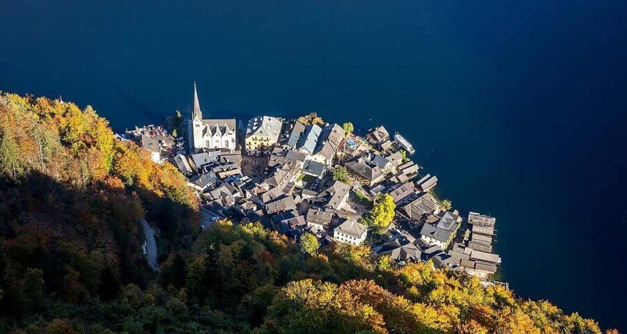 Bratislava/Vienna: Hallstatt, Salzburg, & Alpine Music Tour - Mercedes comfort and the schedule you actually feel