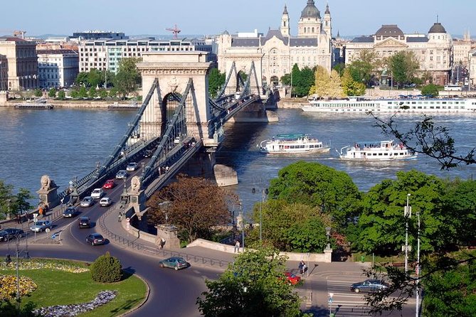 Budapest private day trip from Vienna - Budapest Arrival: Your Two-Hour City-Center Walking Tour