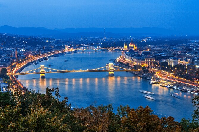 Budapest Unveiled Exclusive Day Tour - Presidential Palace changing of the guards and the World Heritage views