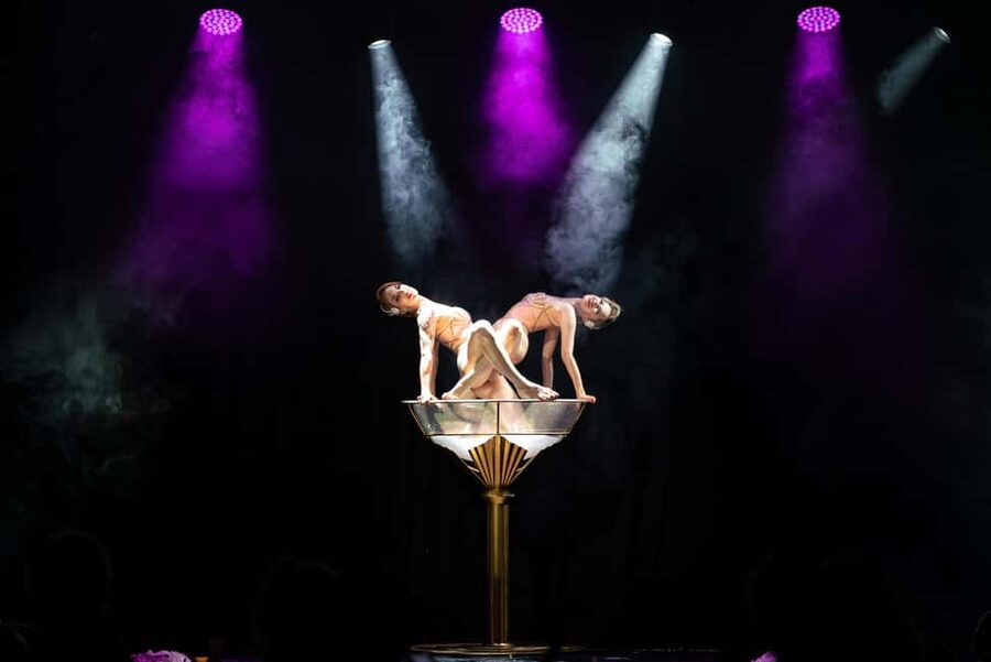 Burlesque Dinner Club in Vienna - Your multi-course meal: what’s on the menu and how to think about it