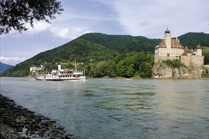 Cesky Krumlov and Wachau Danube Valley Tour from Vienna - Pick-Up, Meeting Point, and How Not to Get Left Waiting