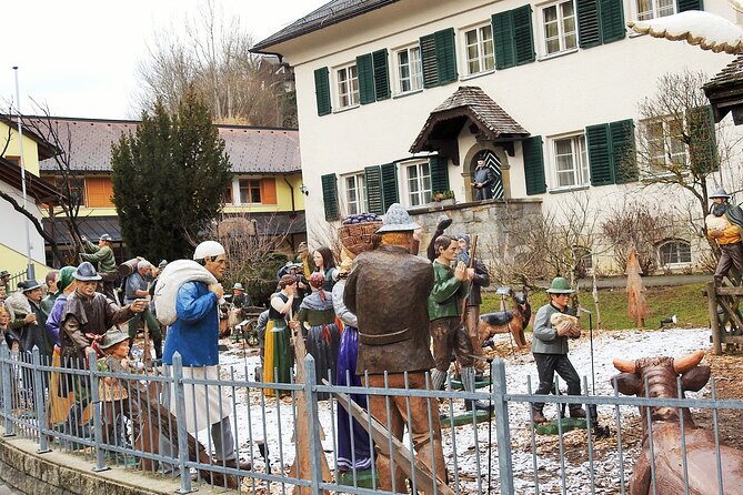 Christmas Markets Tour with St.Gilgen + St.Wolfgang + Hallstatt - The scenic return route: Bad Ischl, ski towns, Golling, and Dürrnberg salt