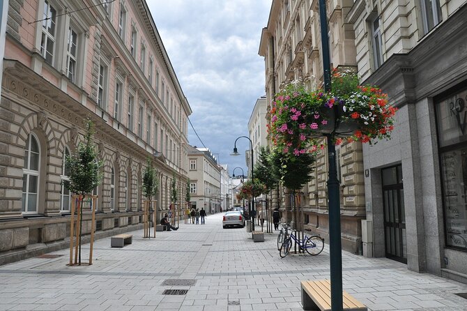 CITY QUEST LINZ: uncover the secrets of this city! - Stop 1: Ars Electronica Center as your quest warm-up