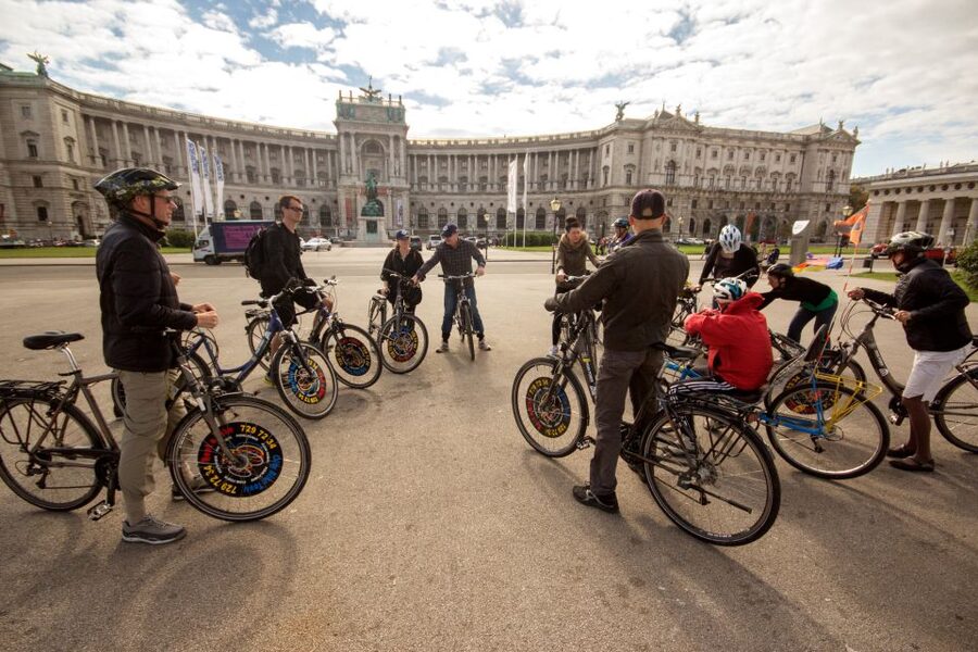Classic Vienna: 3-Hour Guided Bike Tour - Key moments that make this ride worth your time