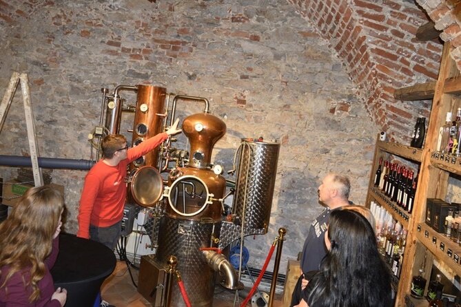 Culinary tour in Melk - Stop 2: A Gin Distillery Look Behind the Scenes