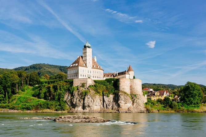 Danube Valley Day Trip from Vienna - The Spitz to Melk boat ride, and the winter lunch swap
