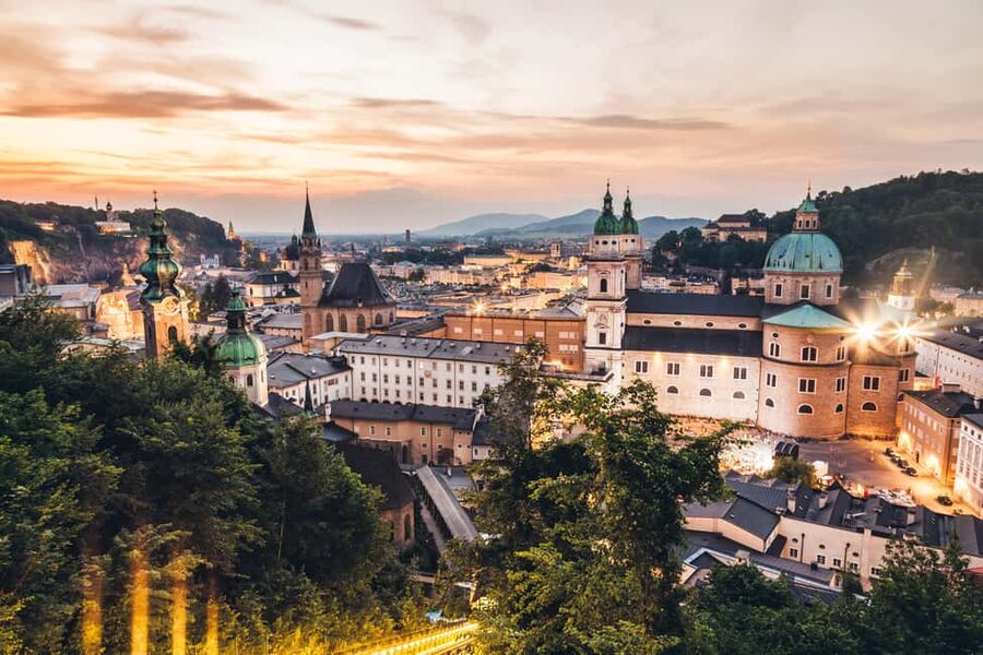 Day trips from Vienna: Hallstatt & Salzburg Guided Tour - Who this tour is best for, and who should choose differently