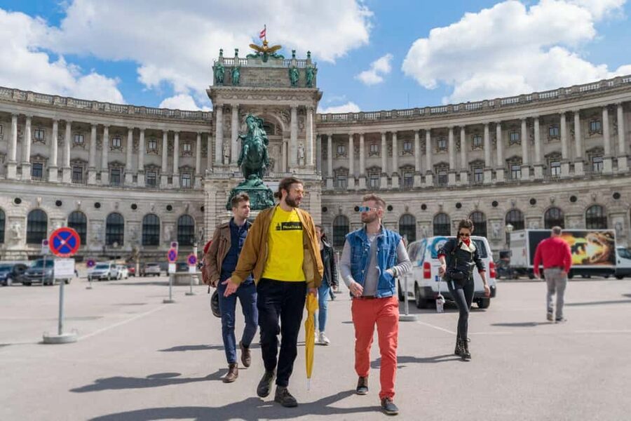 Discover Vienna’s Landmarks in 2 Hours - What the Driver-Guide Really Does (and What It Might Not)