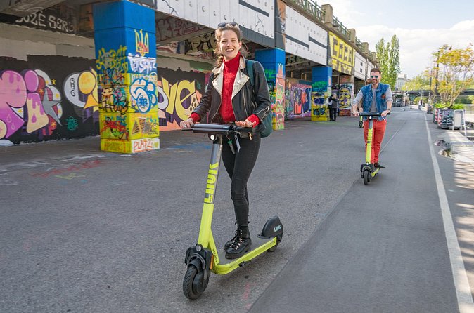 E-Scooter Tour through amazing Vienna! - Stop 2: Josefsplatz, quick context in the middle of it all
