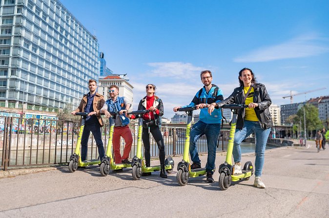 E-Scooter Tour through amazing Vienna! - Stop 4: Universitat Wien, a learning stop that breaks the monument rhythm