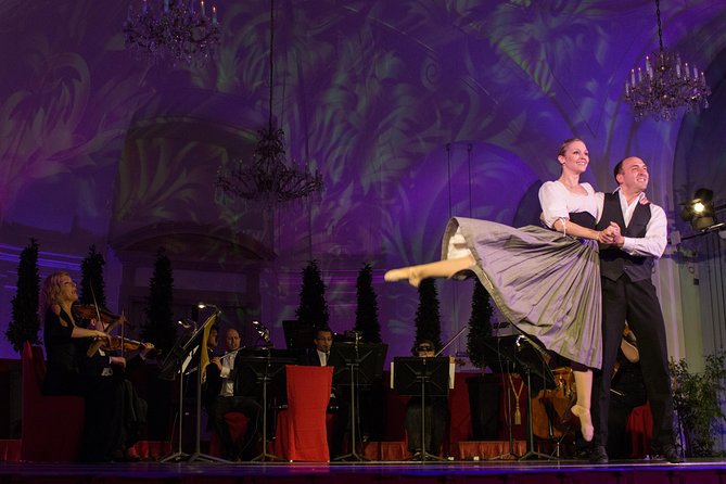 Exclusive Evening at Schönbrunn Palace: After-Hours Audiotour, Dinner, Concert - Dinner Nearby the Palace, the Convenient 3-Course Austrian Meal