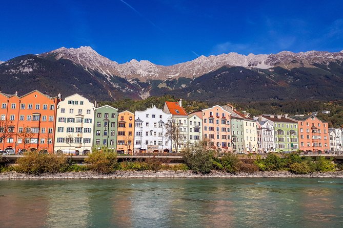 Explore Innsbruck in 60 minutes with a Local - Helbling Haus: gothic and baroque in the same facade