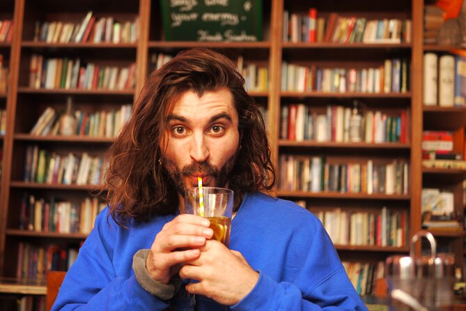 Friday Night Pub Crawl for Professionals in Vienna, Austria - Stop 1: Pickwicks Pub, the Bookstore-to-Pub Start With a Welcome Shot