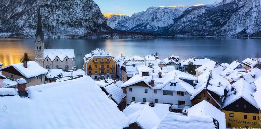 From Bratislava to the Austrian Alps: Hallstatt & Salzburg - Salzburg on foot: guided context plus 3 hours to roam