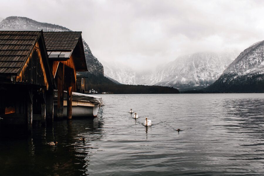 From Salzburg: Hallstatt, St.Gilgen & St. Wolfgang Day Trip - St Gilgen photo stop: make 10 minutes count on the water