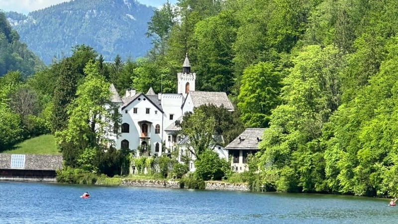 From Vienna: Gmunden, Hallstatt, Salzkammergut Day Tour - Price and value: what $353 buys in real terms
