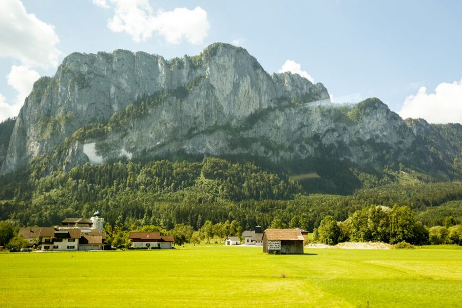 From Vienna: Guided Day Trip to Salzburg - The Salzkammergut drive, plus Mondsee for quick photos