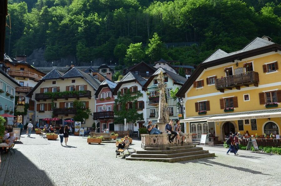 From Vienna: Hallstatt Day Trip with Hotel Pickup - Your Hallstatt time: how to use your up to 3 hours