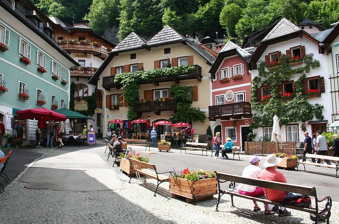 From Vienna: Hallstatt, Salzburg, Melk, Alps & Lakes Day Trip - The Return Ride: Coffee Stop, Planning Time, and the Long Bus Factor