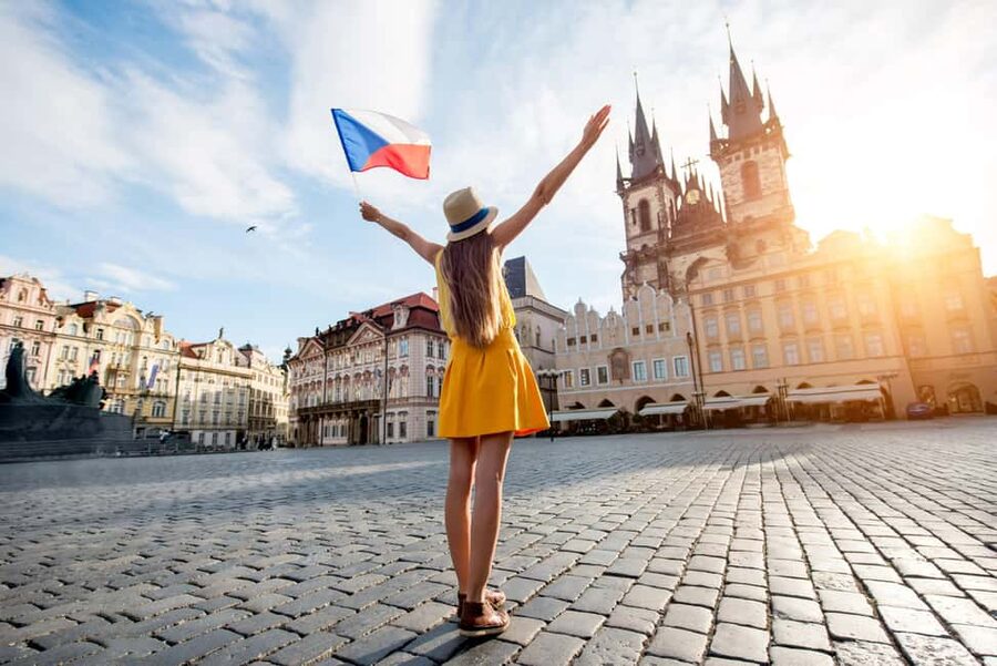 From Vienna: Prague City Guided Tour With Hotel Pickup - What Makes This Day Trip Work So Well