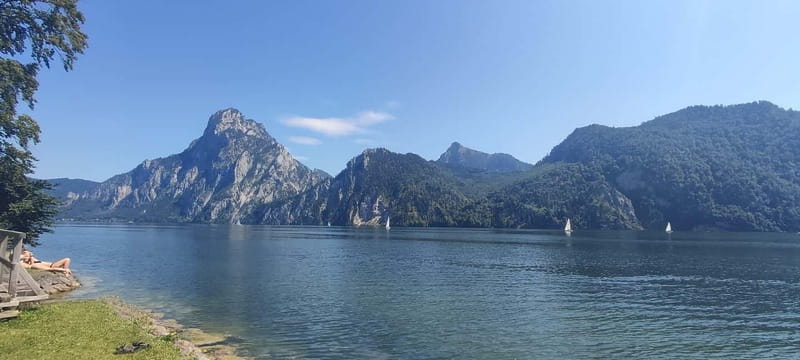 From Vienna: Scenic Hallstatt & Historic Salzburg Day Tour - Group Size and Guides: Why the Human Touch Changes the Day