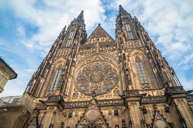 From Vienna to Prague Full Day Trip - Pickup, mobile tickets, and air-conditioned comfort