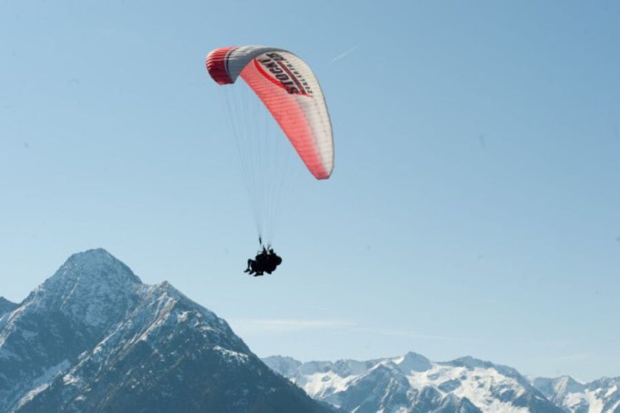 Fügen: Early Bird Superhigh Flight - The 15-Minute Safety Briefing That Sets You Up Right