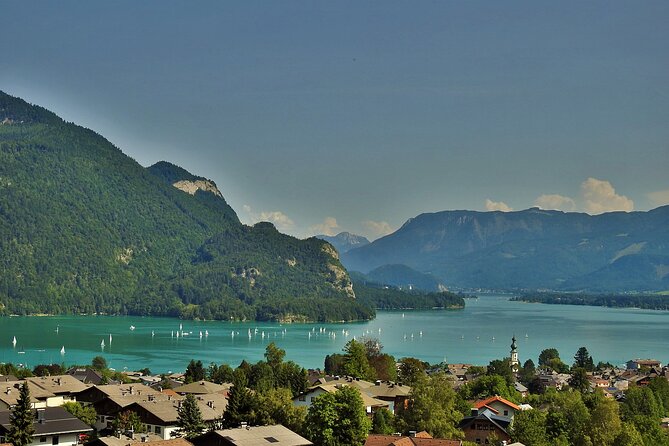 Full-Day Minivan Tour From Salzburg to Hallstatt with 5 Fingers,Lakes&Mountains - Hallstatt for about 2 hours: what you can realistically do in one visit