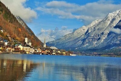 Full Day UNESCO Hallstatt, Austrian Lakes and Mountains Tour