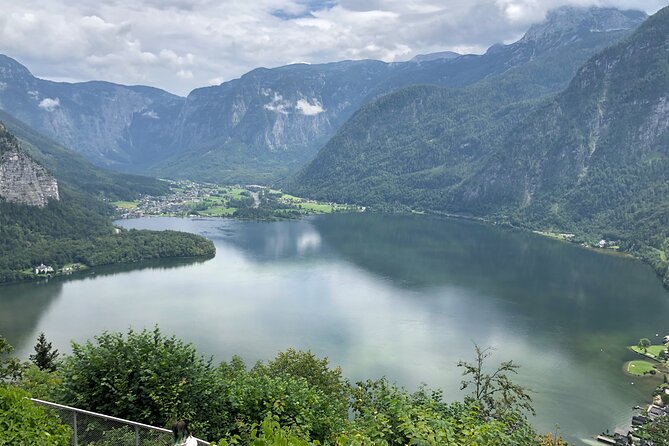 Fully private - SALZBURG, HALLSTATT & MELK ABBEY! - The guide experience: what Max’s style signals about the tour