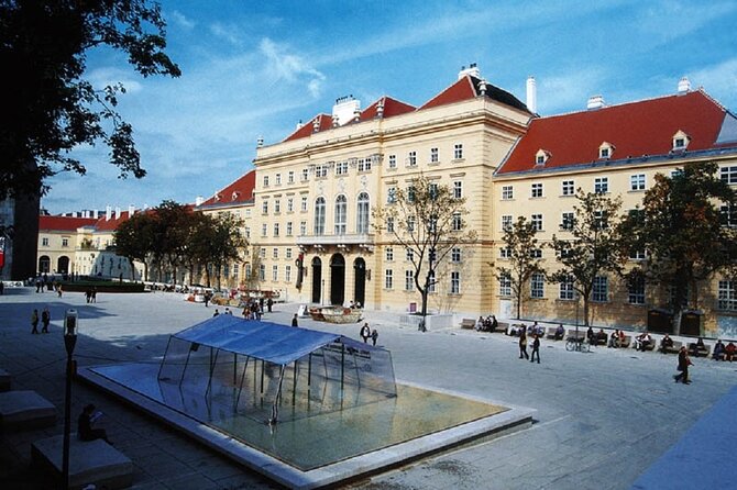 Fun & mobile scavenger hunt through Vienna - Planning Notes That Save You Stress