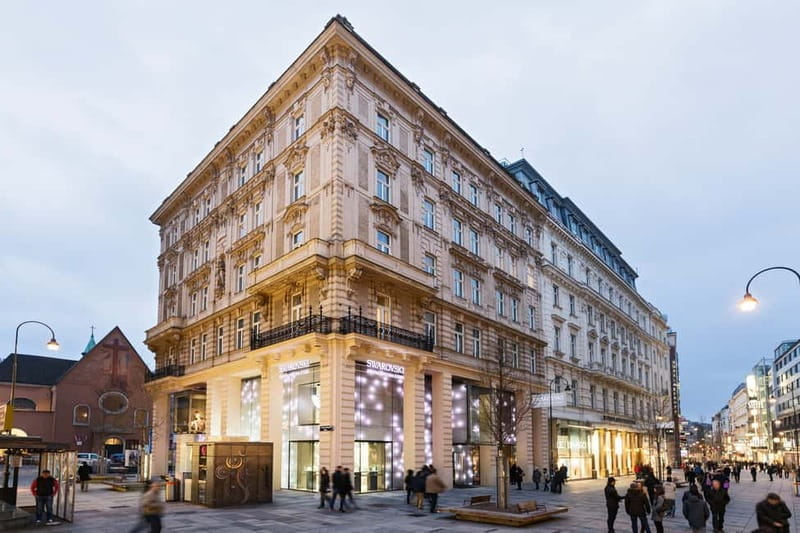 Get Crafty with Crystals: Your DIY Swarovski Workshop - Kärntner Straße 24: the store setting that makes the workshop fun