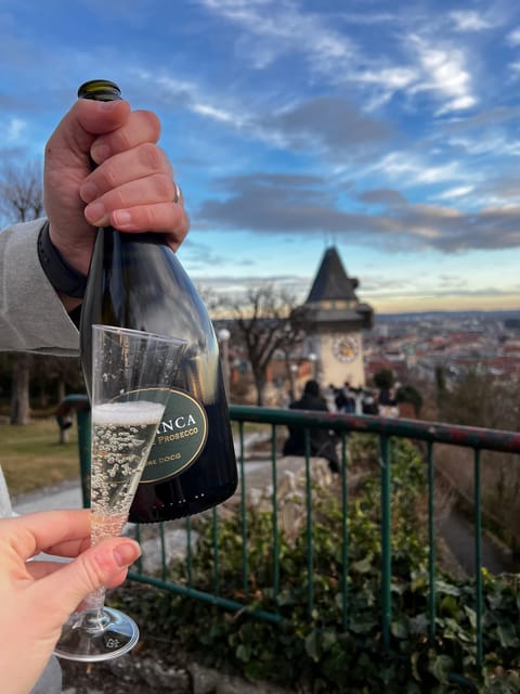 Graz: Funicular Ride & Schlossberg Picnic Experience - Picnic Basket on Schlossberg: What You Get and How It Works