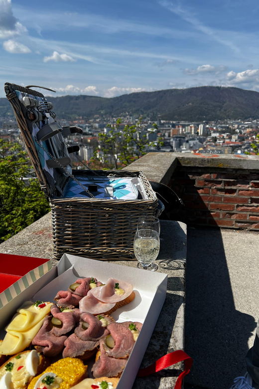 Graz: Funicular Ride & Schlossberg Picnic Experience - Food in a Vegan and Vegetarian-Friendly Basket, Plus Prosecco