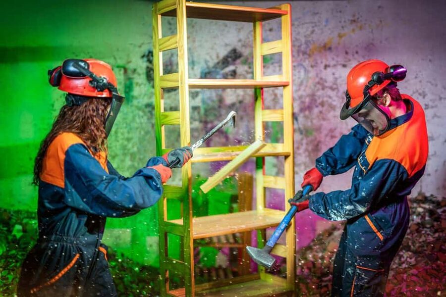Graz: Smashbox - Rage Room Experience - Safety rules that keep the experience fun, not stressful