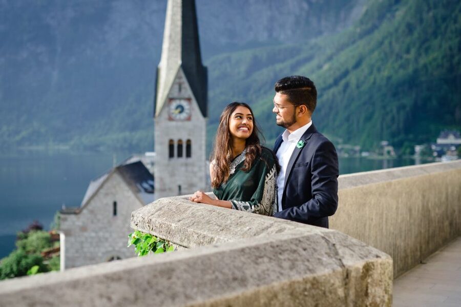 Hallstatt: 2-Hour Guided Walking Tour with Photographer - Pfarrkirche Mariä Himmelfahrt: Church Views and Photo Angles