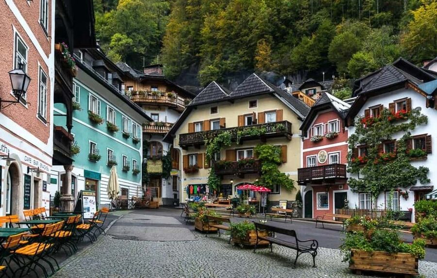 Hallstatt & Salzburg Day Trip from Vienna or Bratislava - Key highlights at a glance