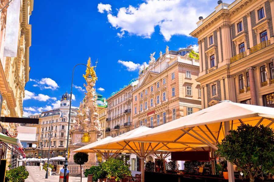 Highlights of Vienna: Private Bike Tour with Licensed Guide - Meeting at Franz-Josefs-Kai 45, and how the tour actually starts