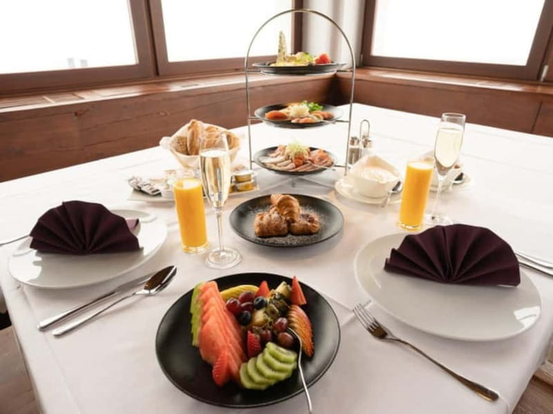 Innsbruck: Breakfast with Prosecco and Panoramic Views - Seegrube Views and a Prosecco Breakfast That Actually Fits 2 Hours